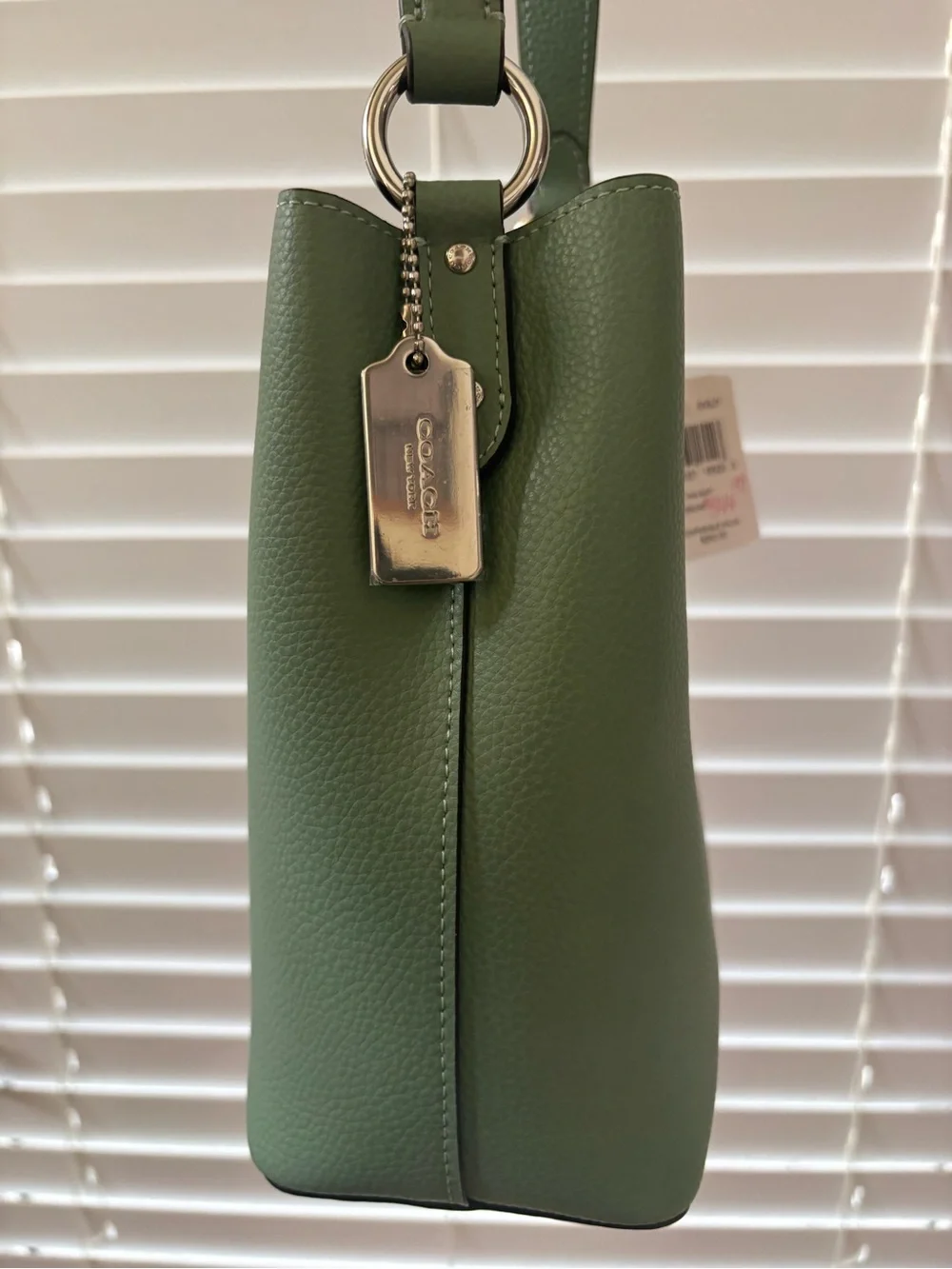 Coach Town 22 green Pebbled Leather Shoulder Bag